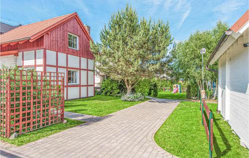 2 Bedroom Stunning Home In Ustka