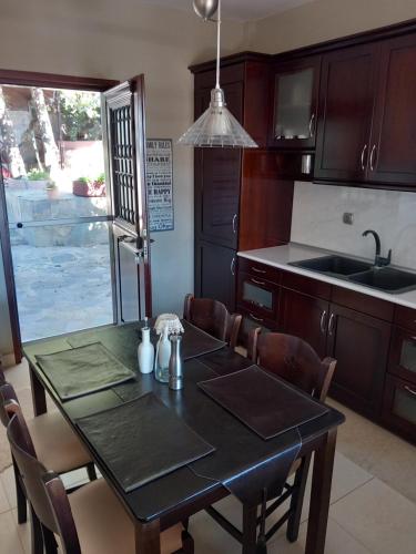 Dapur atau dapur kecil di Elis superb villa