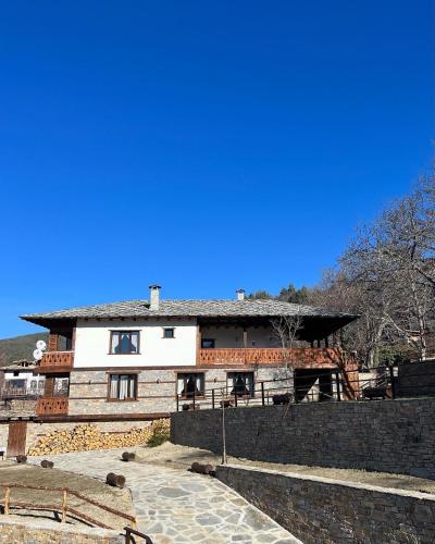 Vladimirov's House Kovachevitsa , Цяла къща