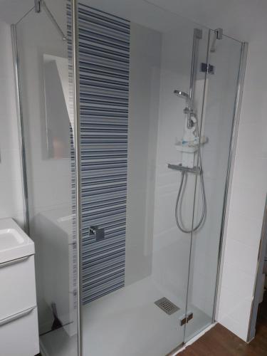 Photo de la galerie de l'établissement Maison familiale centre ville avec Parking, au Mans