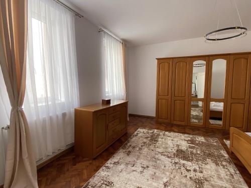 Легло или легла в стая в Ely`s Place