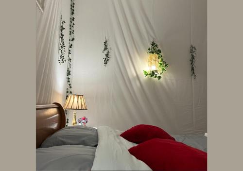 Ένα ή περισσότερα κρεβάτια σε δωμάτιο στο Casa Di Vibes - Jacuzzi - Sauna