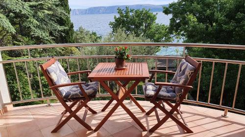 Sea Side Apartments 4*