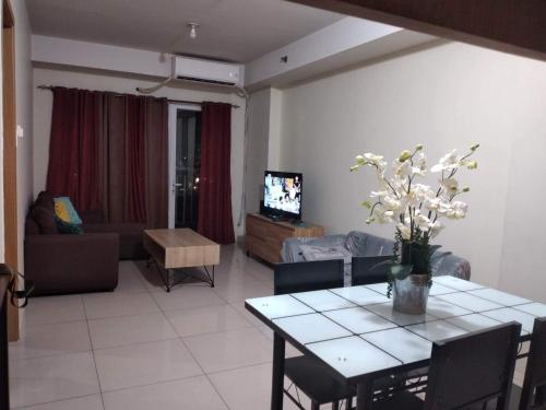 Tropical Stay Vacay @Shell Residences