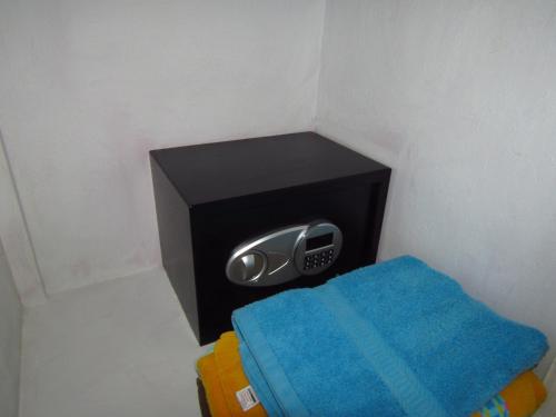  Dover Apt by beach in the Gap -  Room  picture :   Tea/Coffee maker    Air conditioning    Hairdryer                           