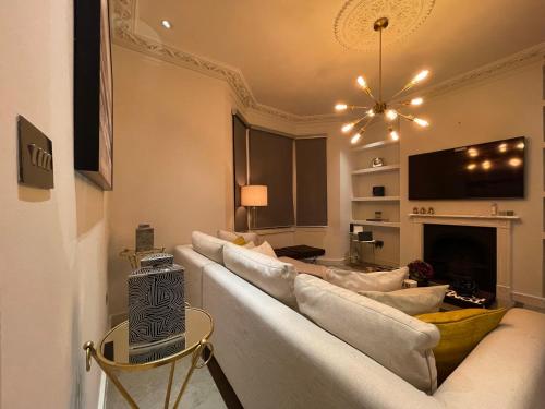 Spacious 4BR, 2BA Home NOT ACTIVE