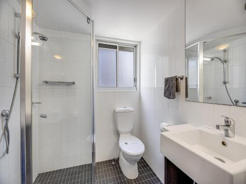 Koupelna v ubytování Pumicestone Quays by Luxury Escapes Caloundra