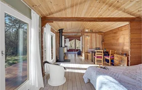 Stunning home in Stege with picture