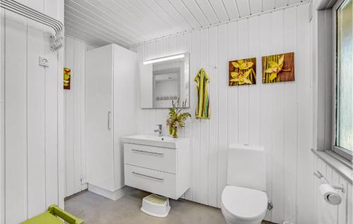 Koupelna v ubytování Gorgeous Home In Nrre Nebel With Wifi