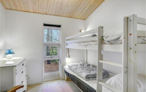 Voodi või voodid majutusasutuse Stunning Home In Gedser With Wifi toas