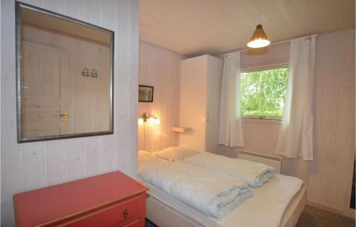 Postelja oz. postelje v sobi nastanitve 5 Bedroom Amazing Home In Vggerlse