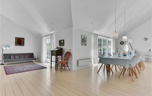 Un lugar para sentarse en Holiday Home Drosselvænget Juelsminde Xii