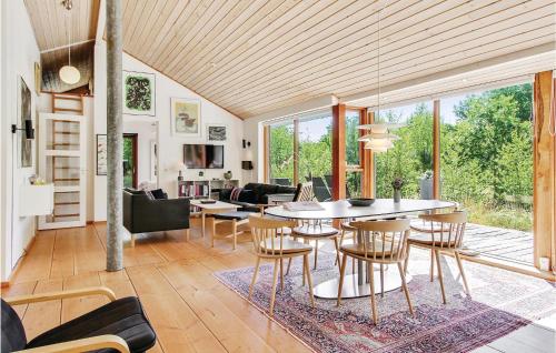 Et opholdsområde på Holiday Home Ellekrogen