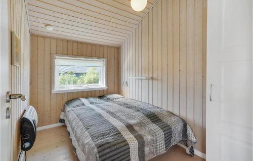 Katil atau katil-katil dalam bilik di Holiday Home Multebærvej