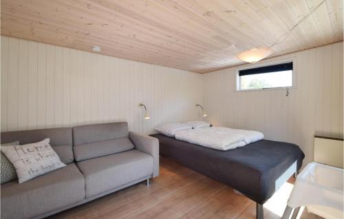 Χώρος καθιστικού στο Holiday Home Juelsminde With Fireplace 1