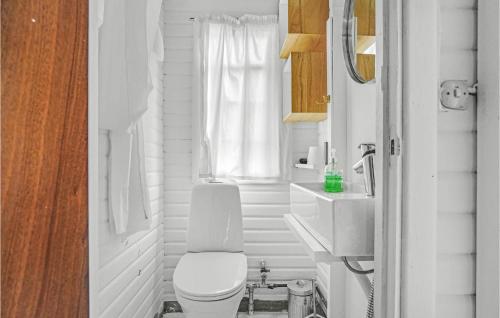 Koupelna v ubytování Gorgeous Home In Jgerspris With Kitchen