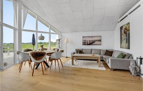 Posezení v ubytování Holiday Home Haderslev With Sea View 04