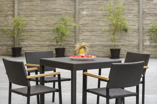 Un lugar para sentarse en Hotel Na Farmě Choťovice