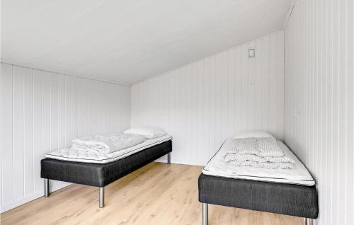 Postel nebo postele na pokoji v ubytování Gorgeous Home In Skibby With Wifi