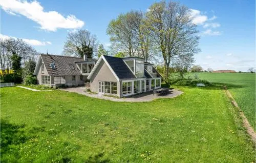 Amazing home in Store Heddinge with WiFi and 4 Bedrooms picture