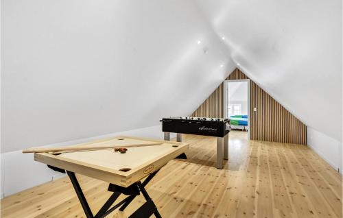 Φωτογραφία από το άλμπουμ του 4 Bedroom Amazing Home In Ulfborg σε Ulfborg