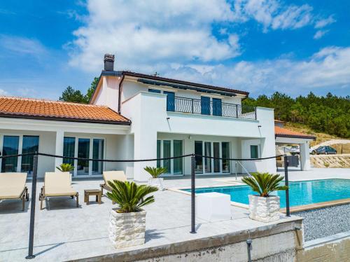 Beautiful Villa Bella Draguc – Photos 2