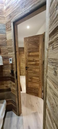 Koupelna v ubytování Refuge du Montagnard ARCS 1950