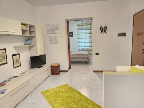 Μια τηλεόραση ή/και κέντρο ψυχαγωγίας στο Comfort Accommodation Residence