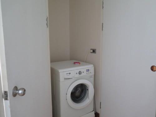 a washer and dryer in a small room at 7A-Short-term rental allowed-2BRs Downtown Bangkok in Makkasan