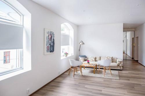 Χώρος καθιστικού στο Free Parking space, 2 Bed Room, Short walk to Brosundet
