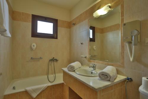 Koupelna v ubytování Xenios Dias Boutique Hotel