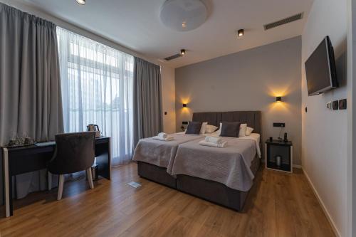Sky & Sun Luxury Rooms with private parking in the garage