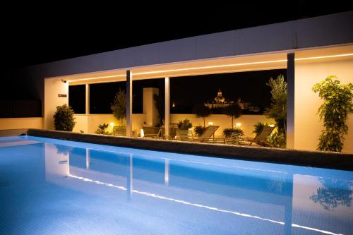 nQn Aparts & Suites Sevilla photo 57