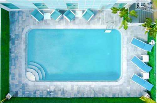 Bazén v ubytování PRAIA Hotel Boutique & Apartments Miami Beach nebo v jeho okolí