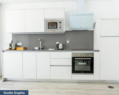 Dapur atau dapur kecil di TRIADE Apartamentos