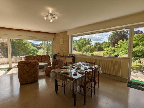 Fotografie z fotogalerie ubytování Maison spacieuse avec vue dégagée, jardin et spa privatif - FR-1-653-112 v destinaci Agris