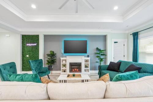 Emerald-Gem-Inn • Laguna Haven/Beach Home! photo 9