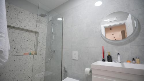 Ένα μπάνιο στο Villa 22