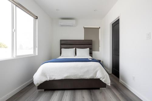 Bungalow w Free Parking 4 min from SoFi, 8min from airport photo 11
