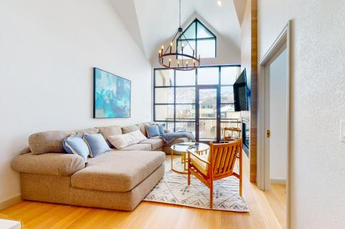 Chapel Square Condo – Photos 3