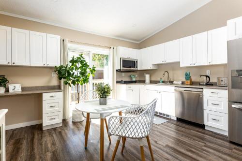 Seascape Suite by IRIS PROPERTIES! – Photos 2
