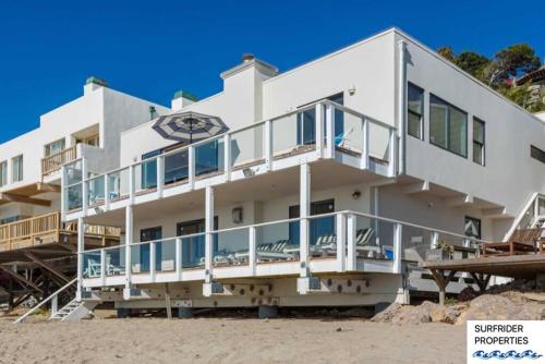 Malibu Road Beachfront Charmer