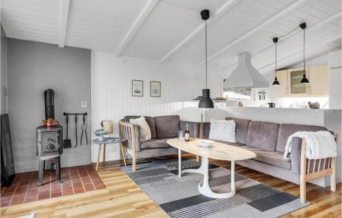 Posezení v ubytování Three-Bedroom Holiday Home In Toftlund