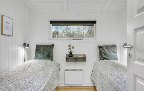 Katil atau katil-katil dalam bilik di Cozy Home In Toftlund With Kitchen