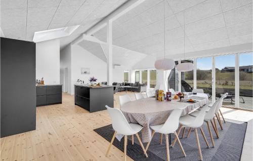 Galería fotográfica de Amazing Home In Slagelse With Kitchen en Slagelse