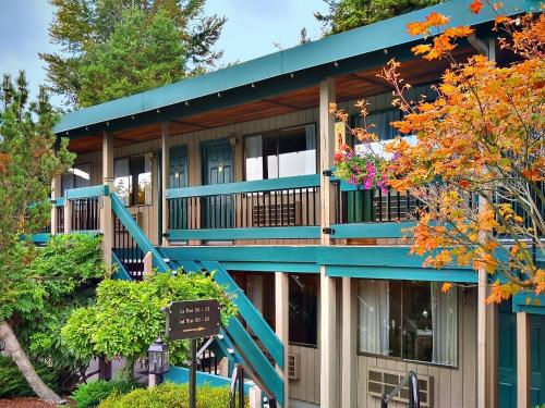 Gallery image of Coachman Inn Oak Harbor in Oak Harbor