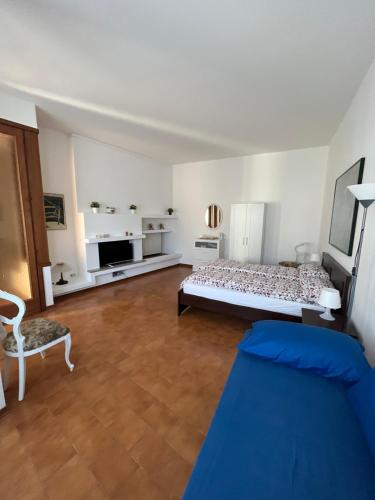 Postel nebo postele na pokoji v ubytování accogliente camera con bagno privato
