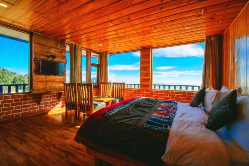Letto o letti in una camera di LA Riqueza Kanatal #Prime Location # Big Parking # Top Selling # Mountain View Rooms