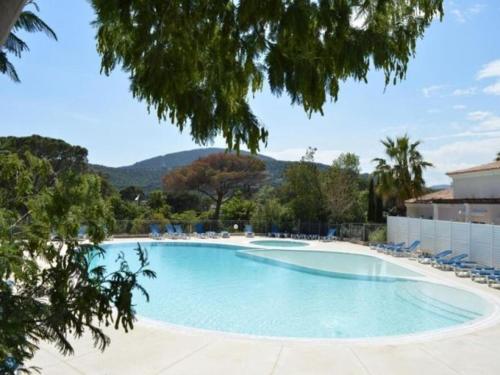 Hồ bơi trong/gần Appartements MISTRETTA