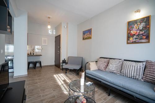 Athens center 1 bedrm 4 pers apartment by MPS